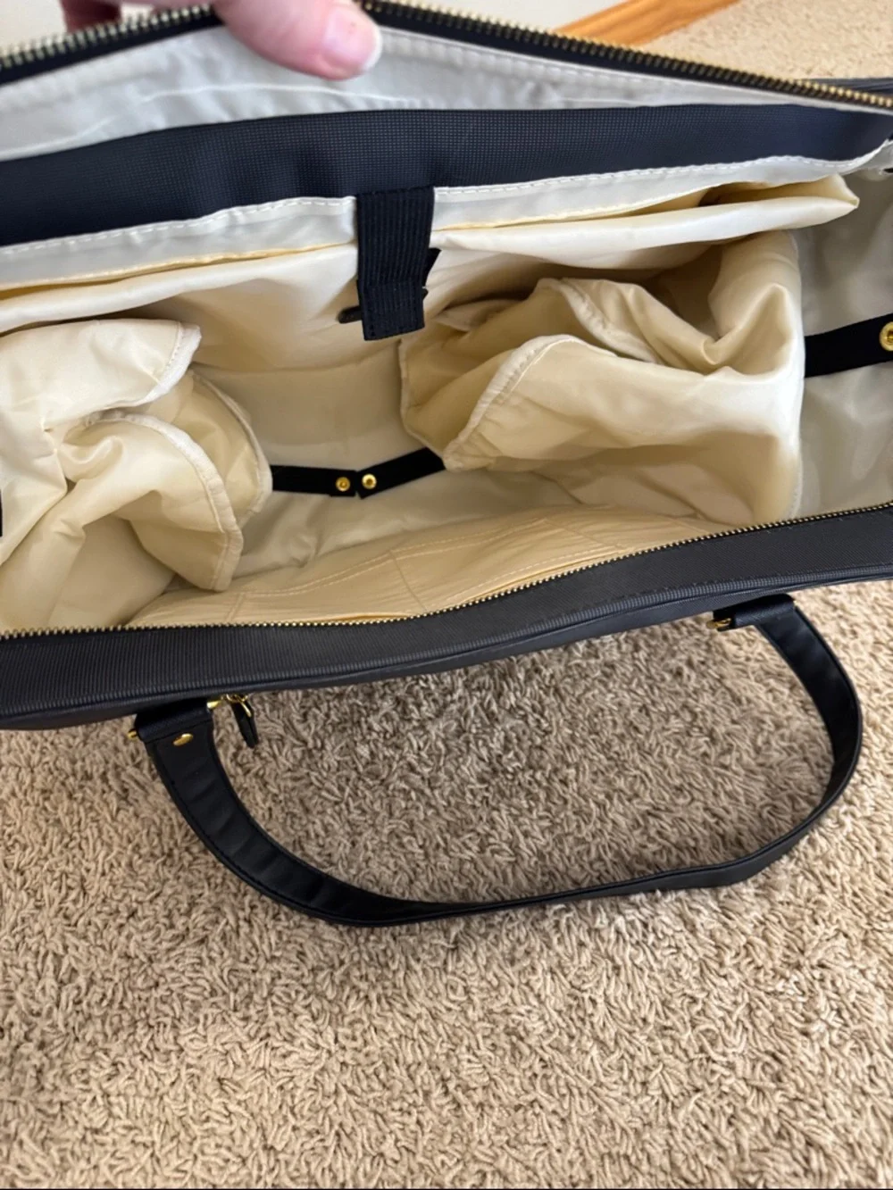 NWOT Idaho Jones Ellerby Stylish Laptop Breast Pump Bag Tote Working Mothers